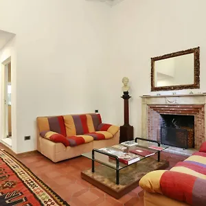 Pergola House 3* Lucca