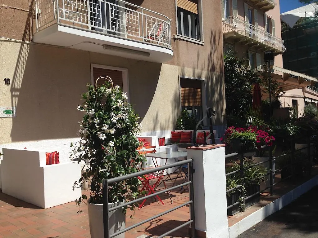 Hotel Spot Varraze